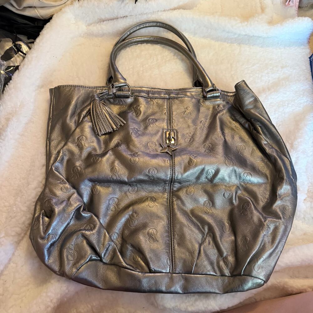 VS Silver shoulder bag
